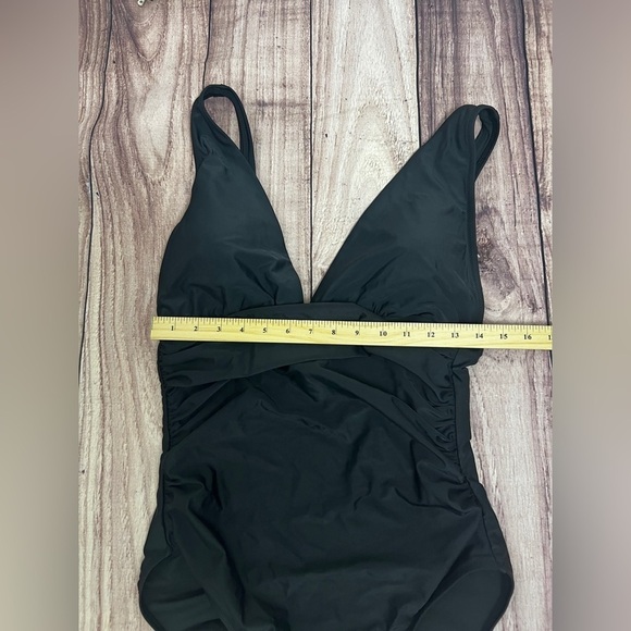 NEW J.Crew Factory Black Classic Chic V-Neck Ruched One-Piece Swimsuit Size L - Picture 11 of 16